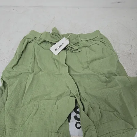 MUDFLOWER WOMEN'S CRINKLE GREEN SHORTS - UK 14
