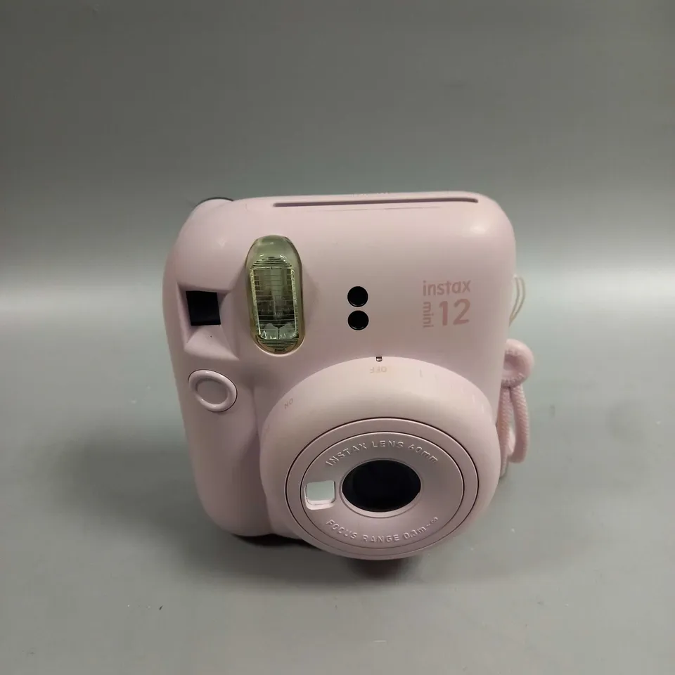 BOXED FUJIFILM INSTAX MINI 12 INSTANT CAMERA 