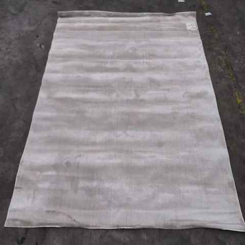 CREAM TEXTURED RECTANGULAR AREA RUG (160X230CM)