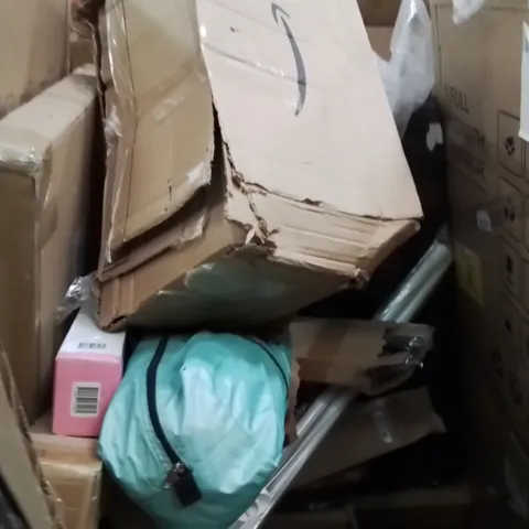 PALLET OF ASSORTED HOUSEHOLD GOODS AND PRODUCTS TO INCLUDE;RETRACTABLE SAFETY GATE,FULL LENGTH MIRROR,FAN
