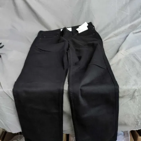 HOLLISTER SLIM STRAIGHT JEANS – MEN’S, W32/L34, DARK WASH