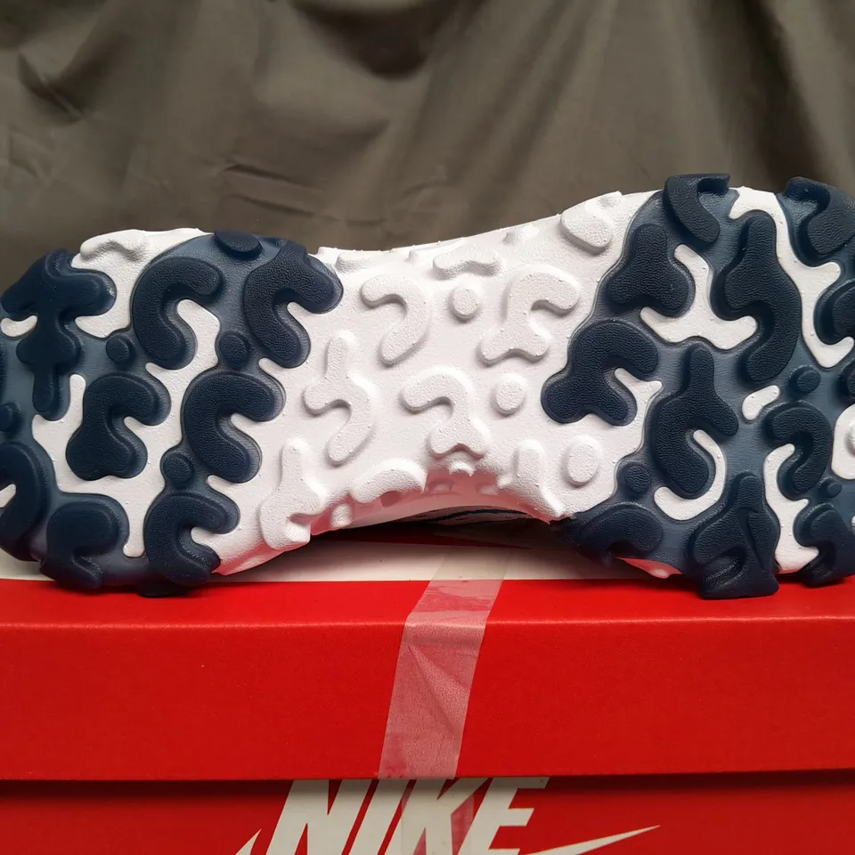 BOXED NIKE REACT VISION IN GREY FOG & BLUE - UK 5.5
