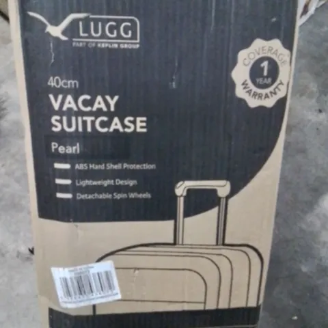 BOXED LUGG VACAY SUITCASE