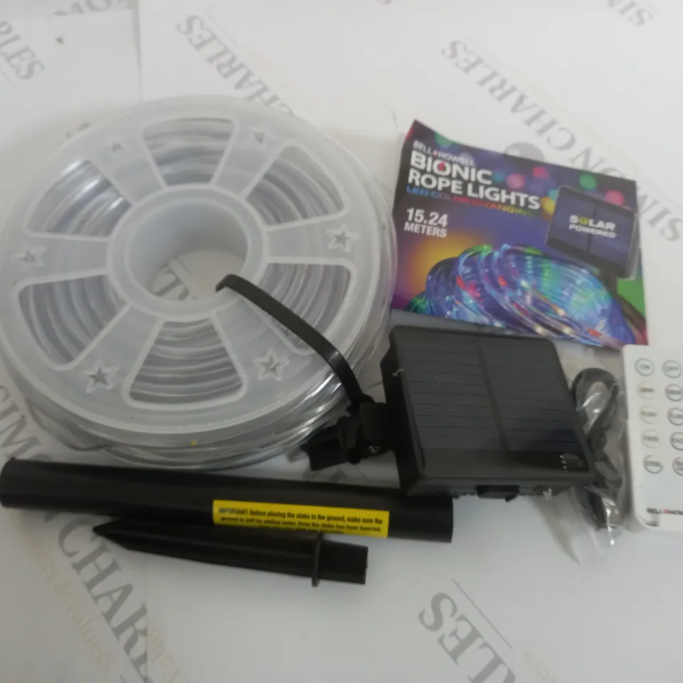 OUTLET BELL & HOWELL DUAL POWER BIONIC ROPE LIGHT
