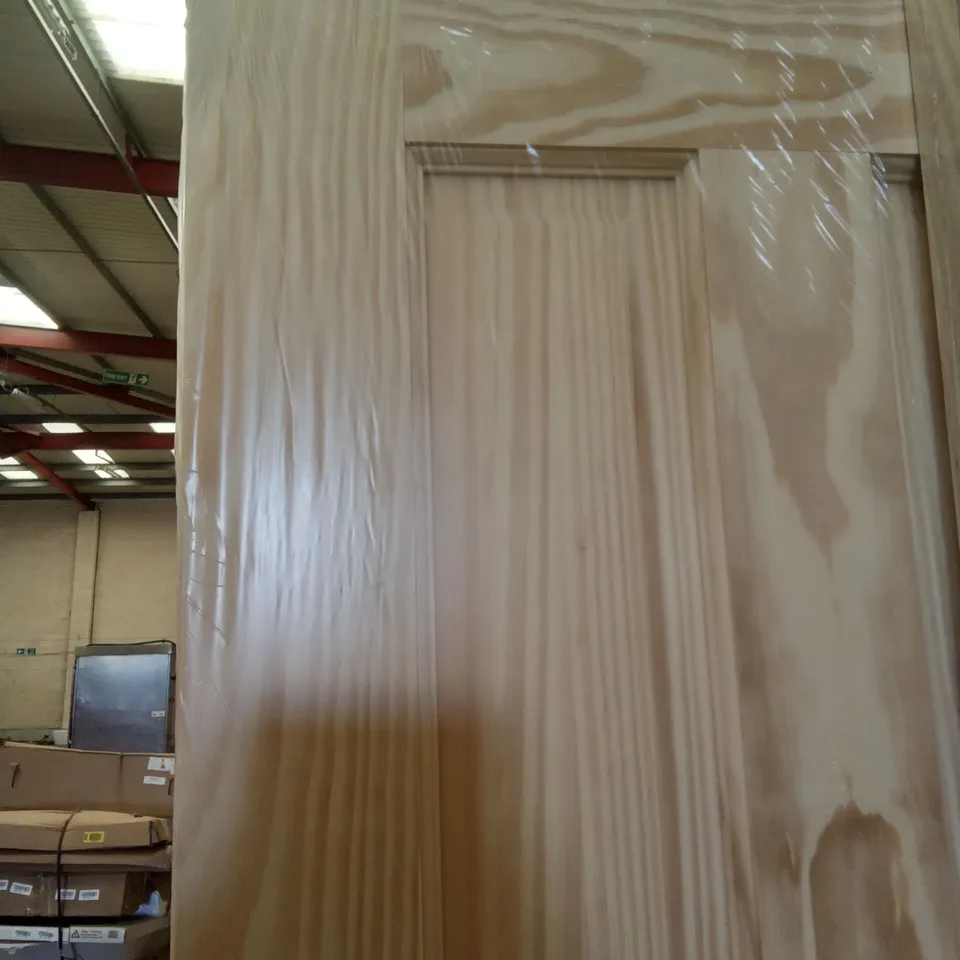 PACKAGED 1981MM X 610MM 4 PANNEL CLEAR PINE PANEL INTERNAL DOOR