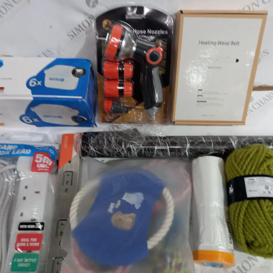 LARGE QUANTITYOF ASSORTED HOUSEHOLD ITEMS TO INCLUDE SPRAY NOZZLE, HEATING WAIST BELT AND EXTENSION LEAD