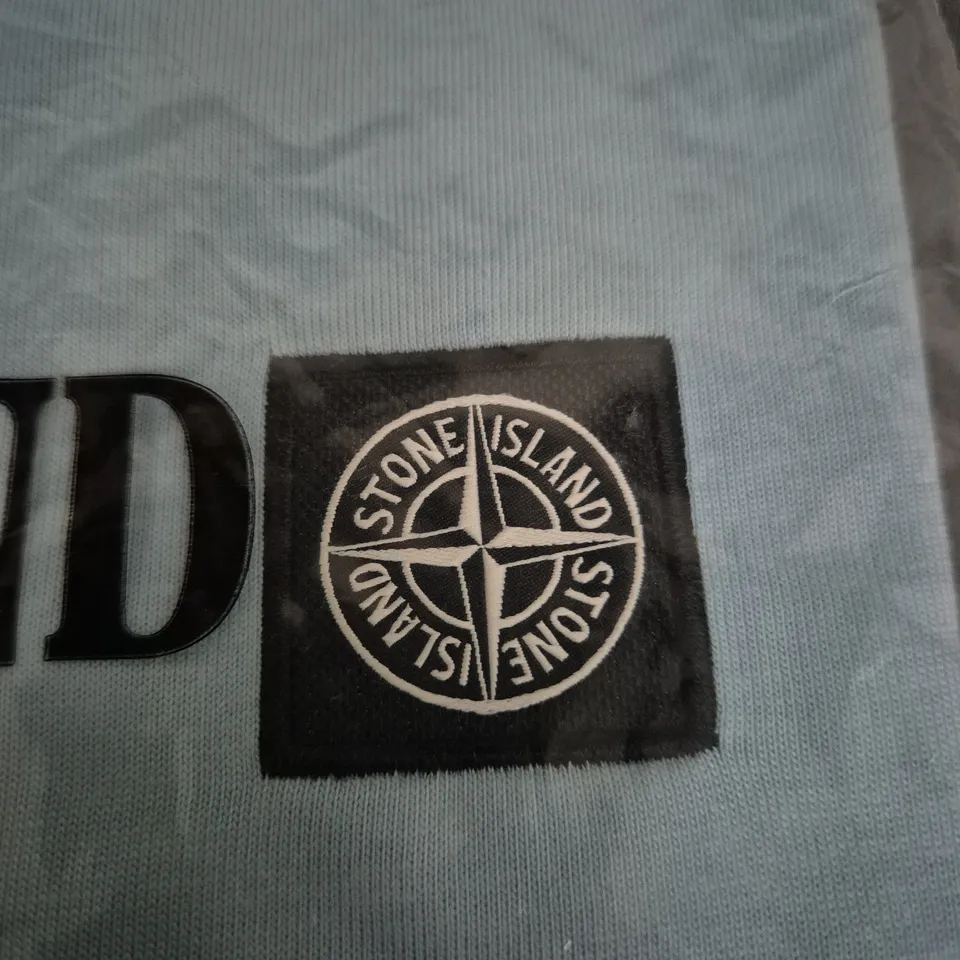 BAGGED STONE ISLAND LOGO T-SHIRT SIZE M