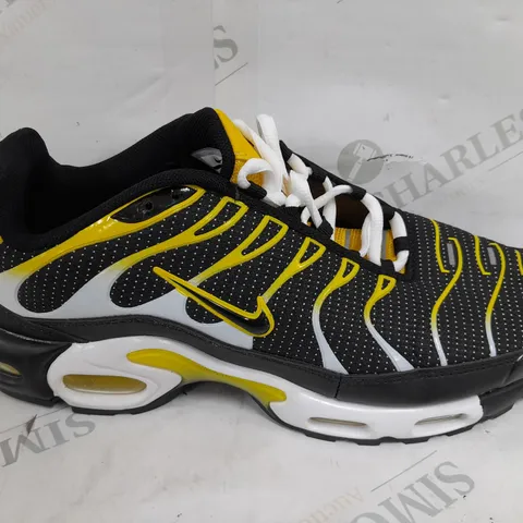 PAIR OF NIKE AIR TN TRAINERS IN BLACK/YELLOE/WHITE - UK 10
