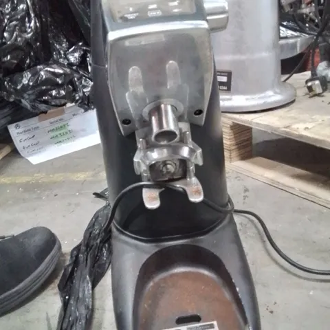 COMPAK CPF10 COMMERCIAL COFFEE BEAN GRINDER