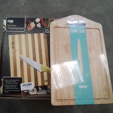 BOX CONTAINING APPROXIMATELY 13 BRAND NEW ASSORTED WOODEN CHOPPING BOARDS