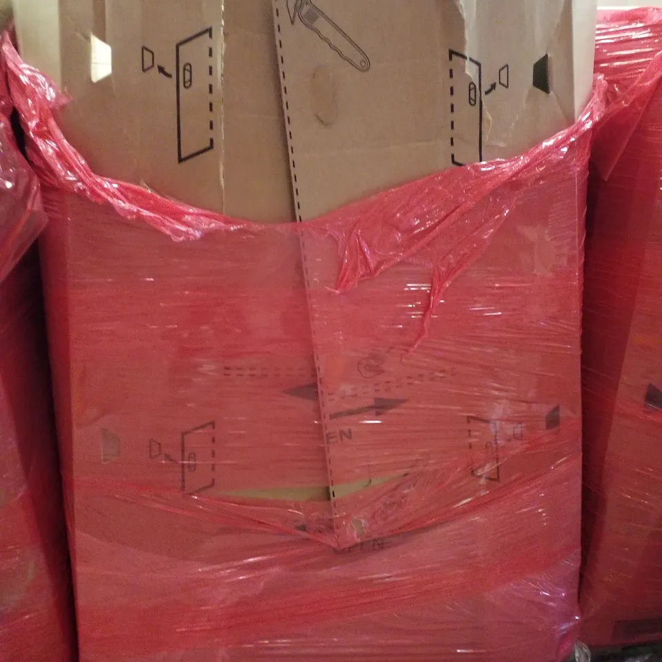 PALLET CONTAINING ASSORTED PRODUCTS INCLUDING HOLLYWOOD MAKEUP MIRROR, PLAYPEN, VENETIAN BLIND, LED VANITY MIRROR & ANGRY CAT BACKPACK