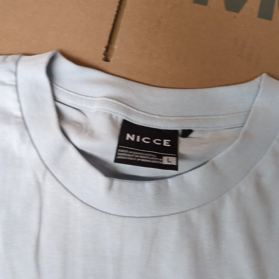 NICCE LONDON LARGE RAISED LOGO T-SHIRT IN SKY BLUE - UK SIZE L