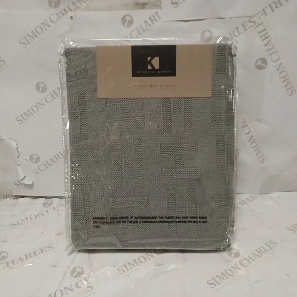 K BY KELLY HOPPEN KNITTED THROW GREY