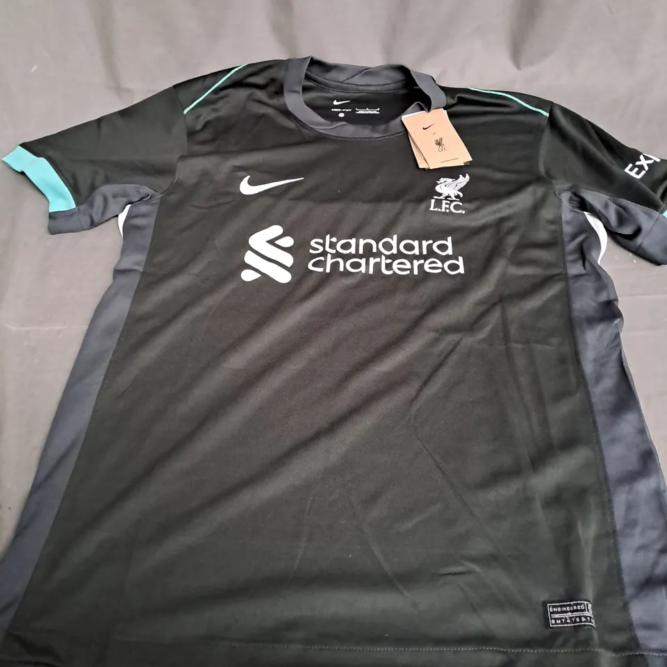 NIKE LIVERPOOL FOOTBALL SHIRT - SIZE L