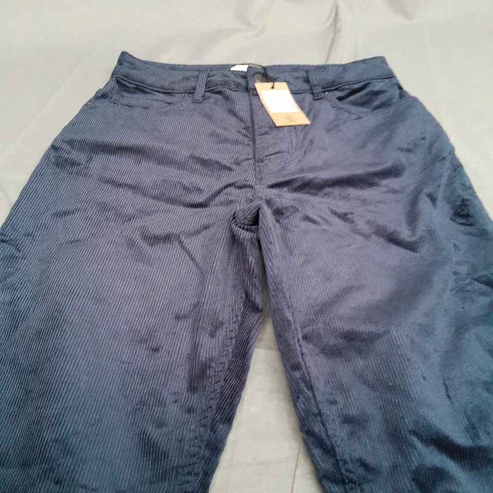 HUSH LENNY CORD TROUSERS IN NAVY - SIZE 8