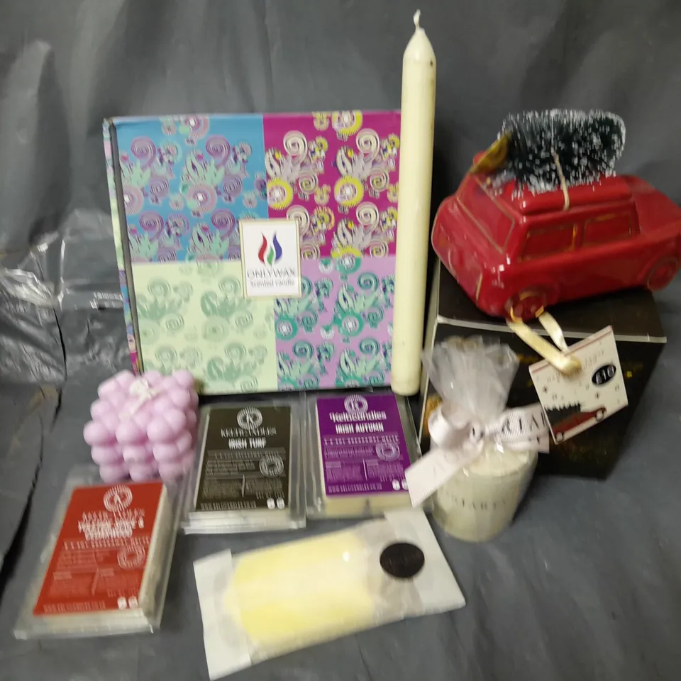 APPROXIMATELY 12 ASSORTED HOUSEHOLD ITEMS TO INCLUDE SCENTED CANDLES, WAX MELTS, CANDLES, ETC