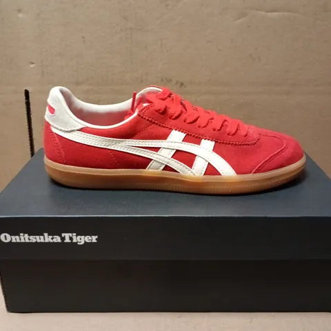 ONITSUKA TIGER TOKUTEN FIERY RED/CREAM TRAINERS – UK4 (US5)