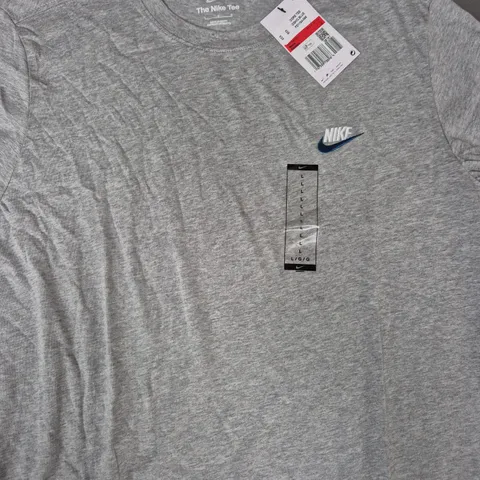 NIKE CREW NECK T-SHIRT IN GREY SIZE LARGE