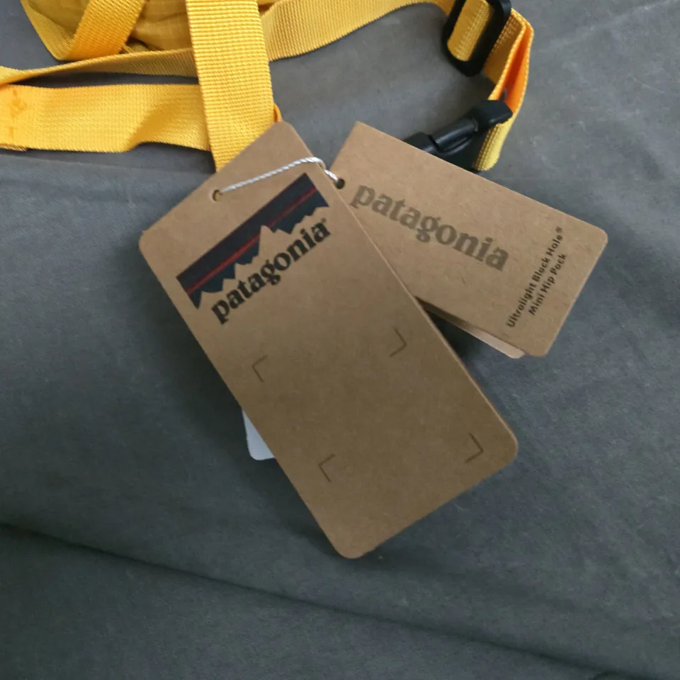 PATAGONIA ULTRALIGHT MINI HIP PACK – YELLOW