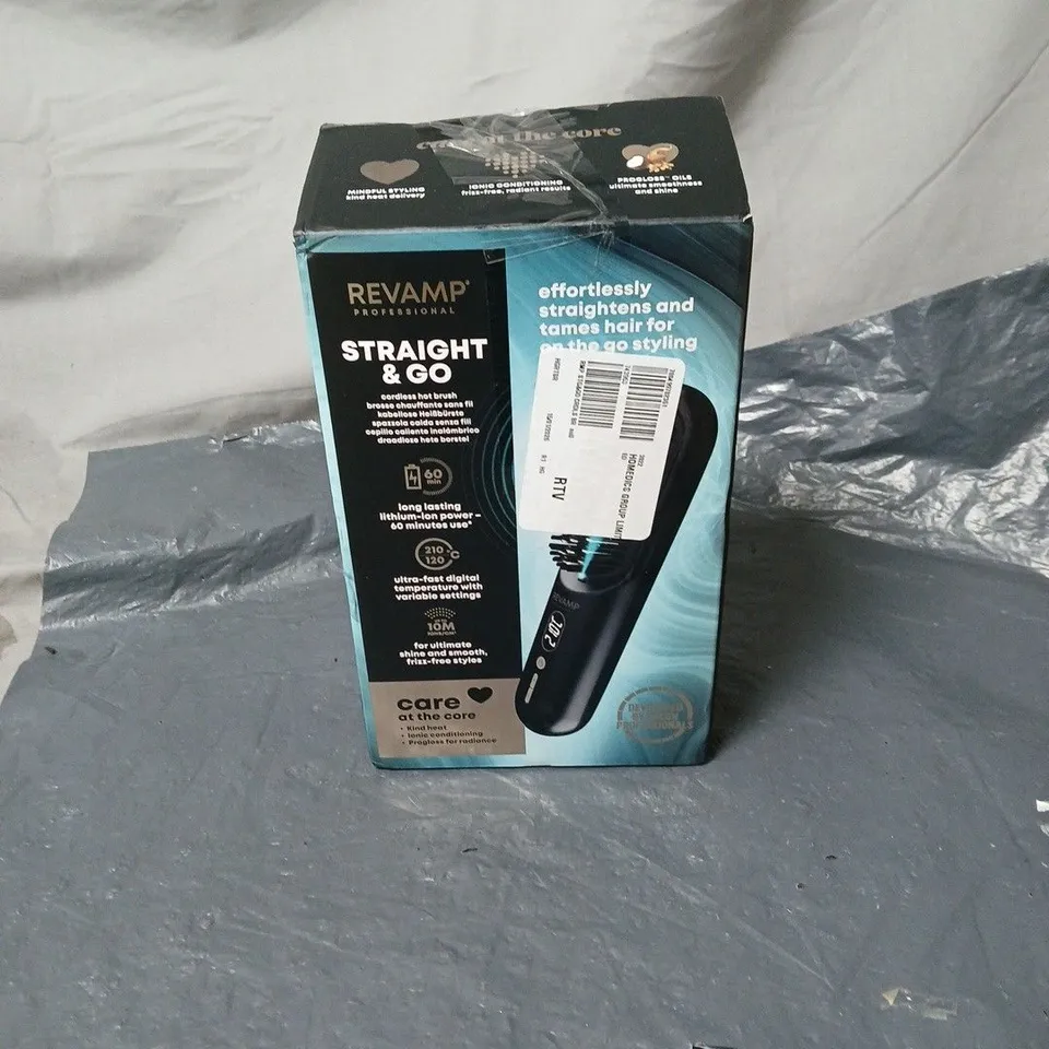 REVAMP STRAIGHT AND GO CORDLESS HOT BRUSH BOXED