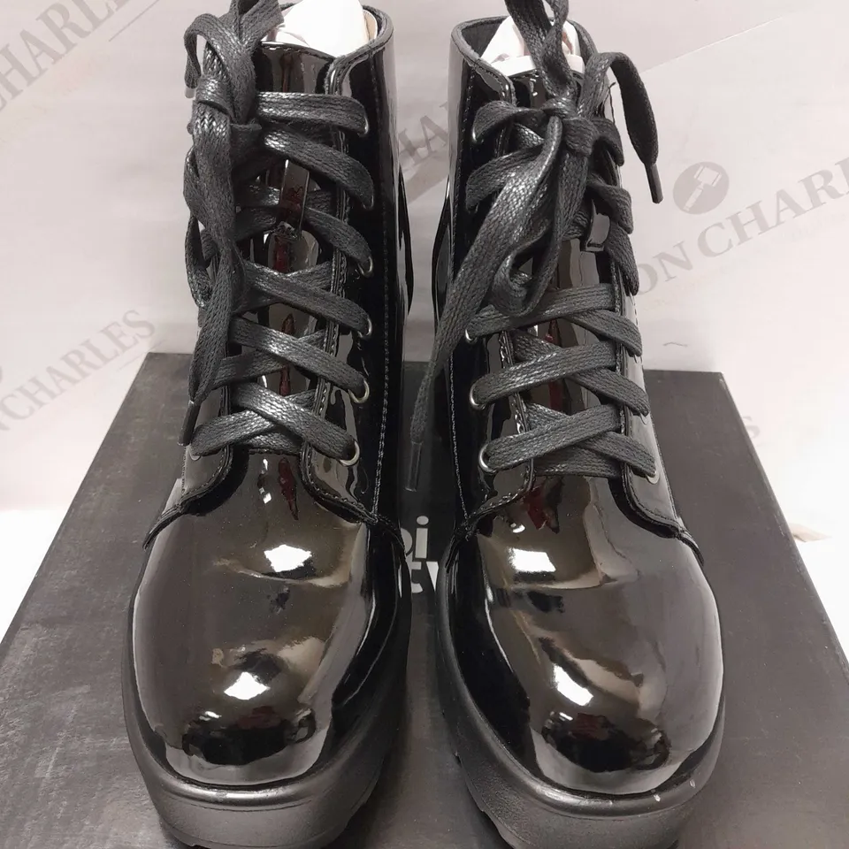 KOI RAYDEN PLATFORM BLACK PATENT BOOTS - SIZE 5