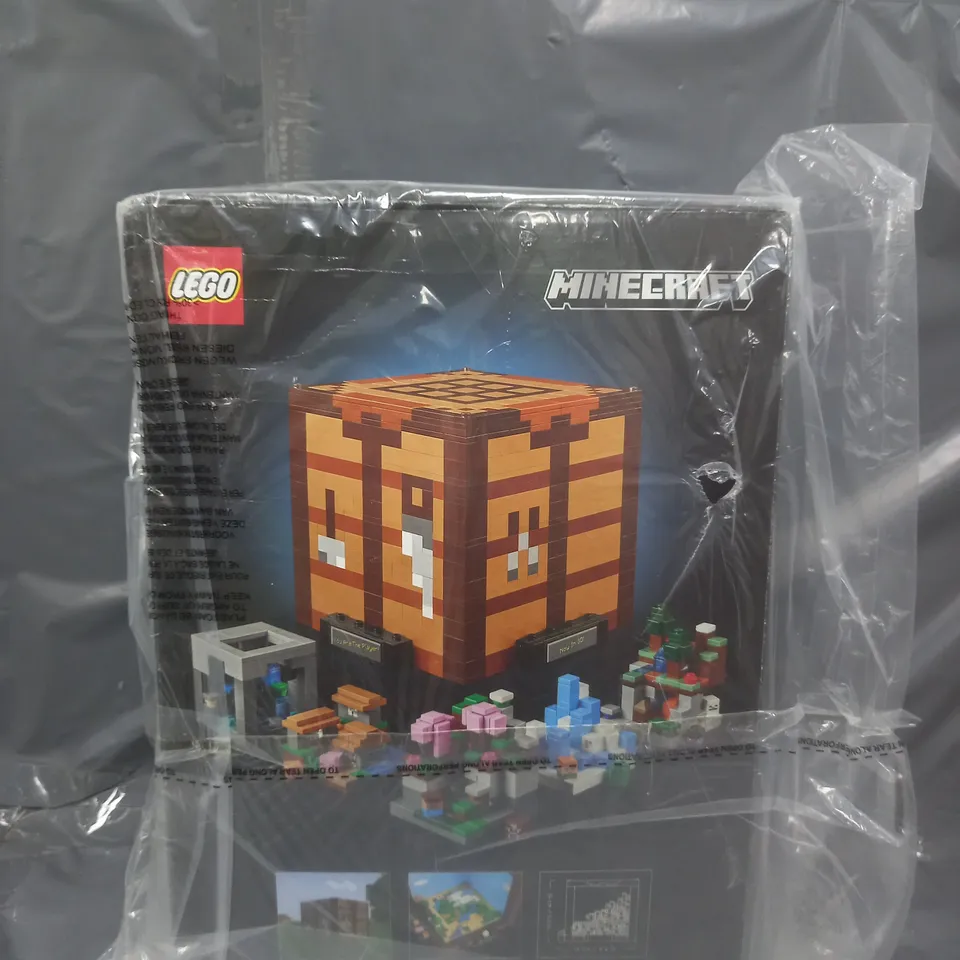LEGO MINECRAFT THE CRAFTING TABLE FOR ADULTS 21265 RRP £79.99