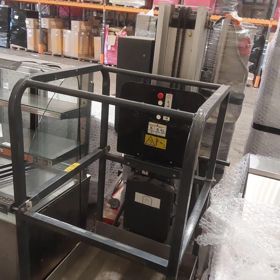 JLG 15 AMI SINGLE VERTICAL MAST BOOM LIFT