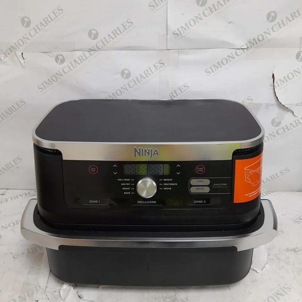 BOXED NINJA 10.4L FOODI FLEXDRAWER DUAL AIR FRYER IN BLACK AF500UK