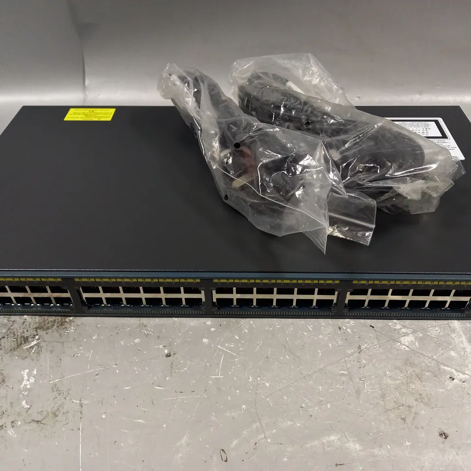 CISCO CATALYST 2960 SERIES SWITCH