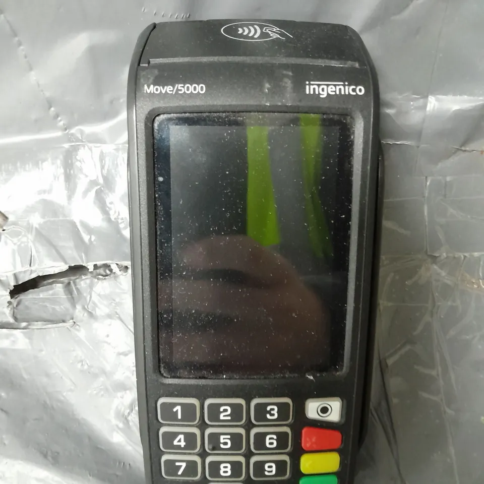 INGENICO MOVE /5000 CARD READER 