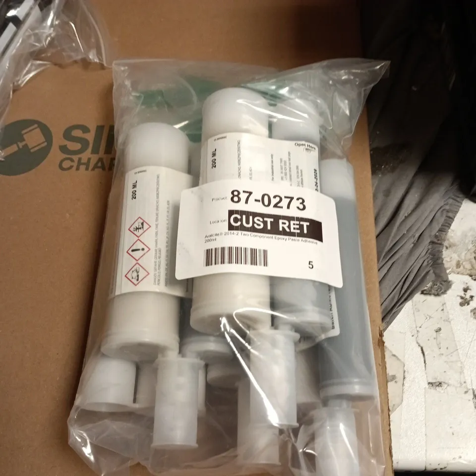 BOX OF APPROXIMATELY 12 ASSORTED ITEMS INCLUDING ARALCITE EPOXY PASTE ADHESIVE , FILLER PRIMER PAINT AND ANTI STATIC FOAMING CLEANSER