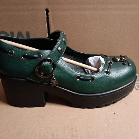 BOXED KOI TIRA JUNIPER STITCHED UP GREEN PLATFORM LOAFERS WITH BUCKLE STRAP - UK 7
