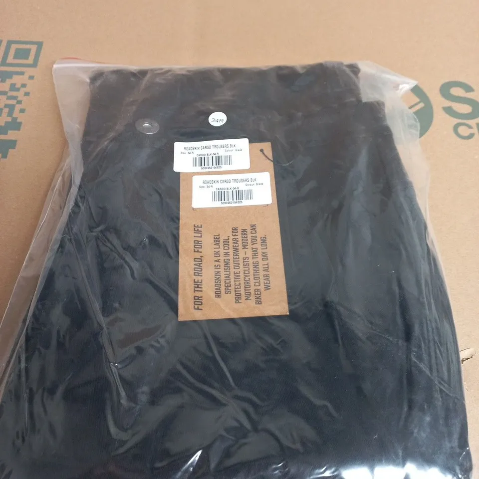 ROADSKIN CARGO TROUSERS BLACK – SIZE 34-R (MEN)