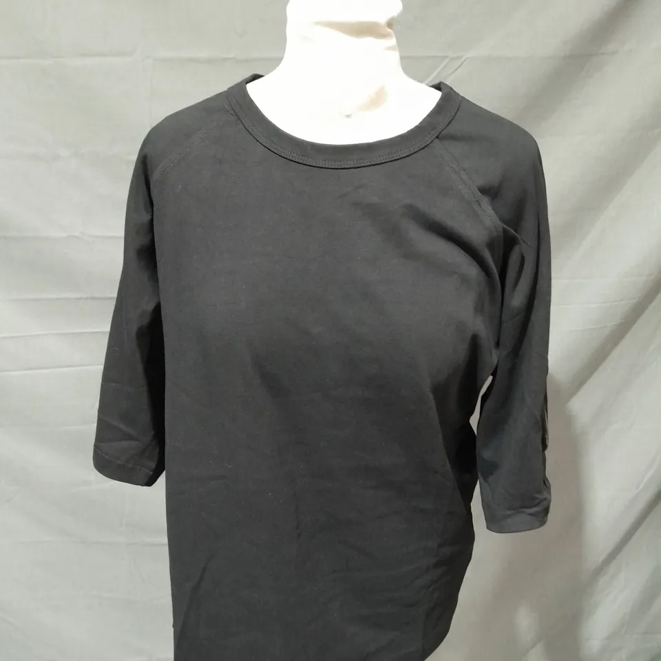 C.P COMPANY BLACK T-SHIRT - XL