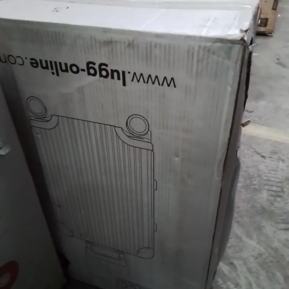 BOXED LUGG TRAVEL SUITCASE 