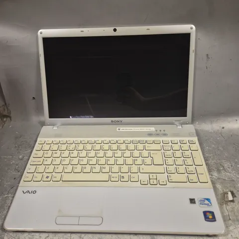 SONY VPCEB4E1E LAPTOP
