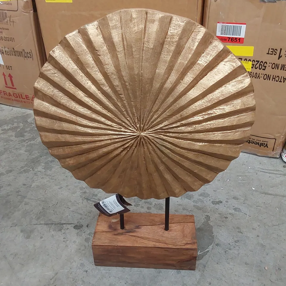 BOXED EAGER HANDMADE GEOMETRIC & SHAPES MANGO WOOD FLUTED DISC SCULPTURE // W34, D9, H48cm
