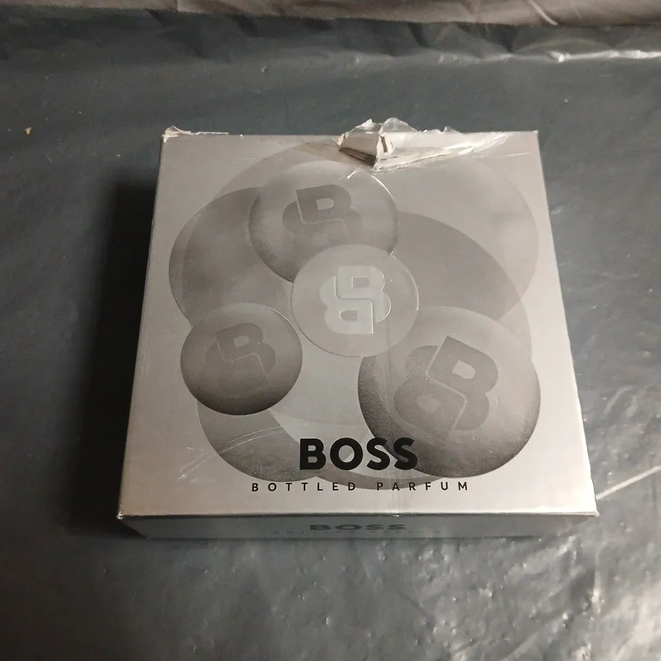 HUGO BOSS BOSS BOTTLED PARFUM GIFT SET 