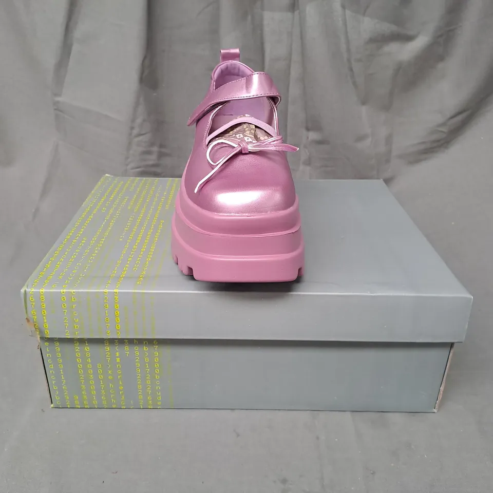 BOXED PAIR OF KOI VEGAN GALAXY DOLL TRIDENT MARY JANES IN PURPLE UK SIZE 6