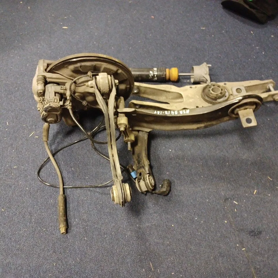 REAR AXEL FOR CAR - UNSPECIFIED VEHICLE - COLLECTION ONLY. 