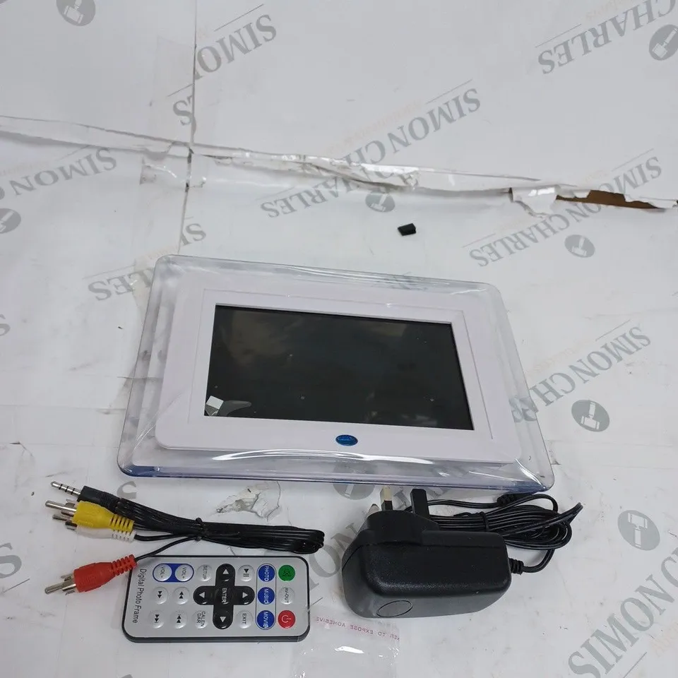 BOXED DIGITAL PHOTO FRAME 