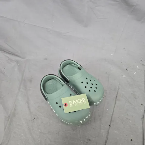TED BAKER CROCS UK 11 KIDS