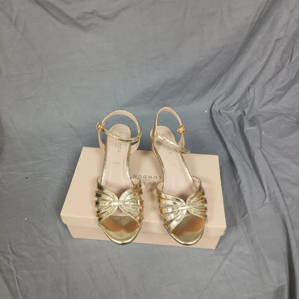 PARADOX LONDON TAYTUM WIDE FIT SANDALS – CHAMPAGNE METALLIC, UK 5 (EU 38)
