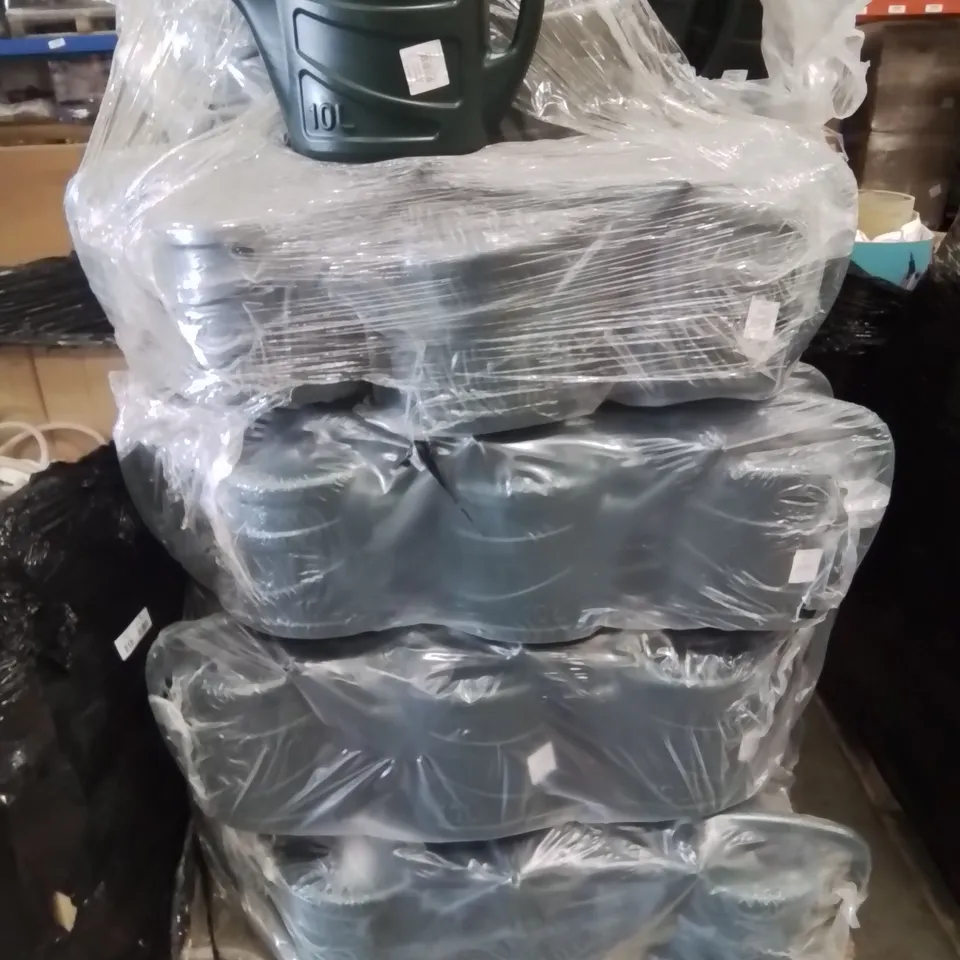 PALLET OF LARGE QUANTITY OF 10L GREEN WATERING CANS