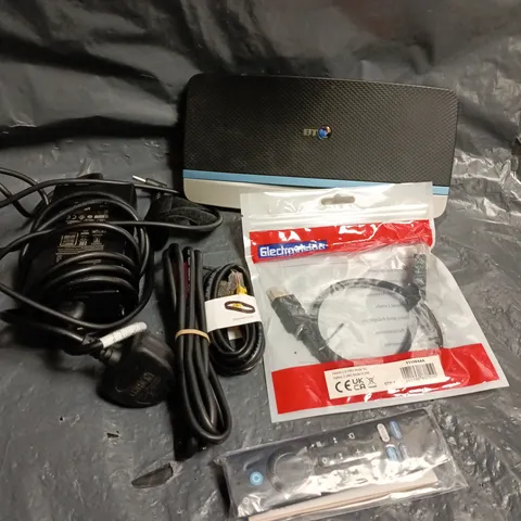 APPROXIMATELY 10 ASSORTED ELECTRICAL PRODUCTS TO INCLUDE NETWORK CABLES, POWER SUPPLIES, REPLACEMENT REMOTES ETC 