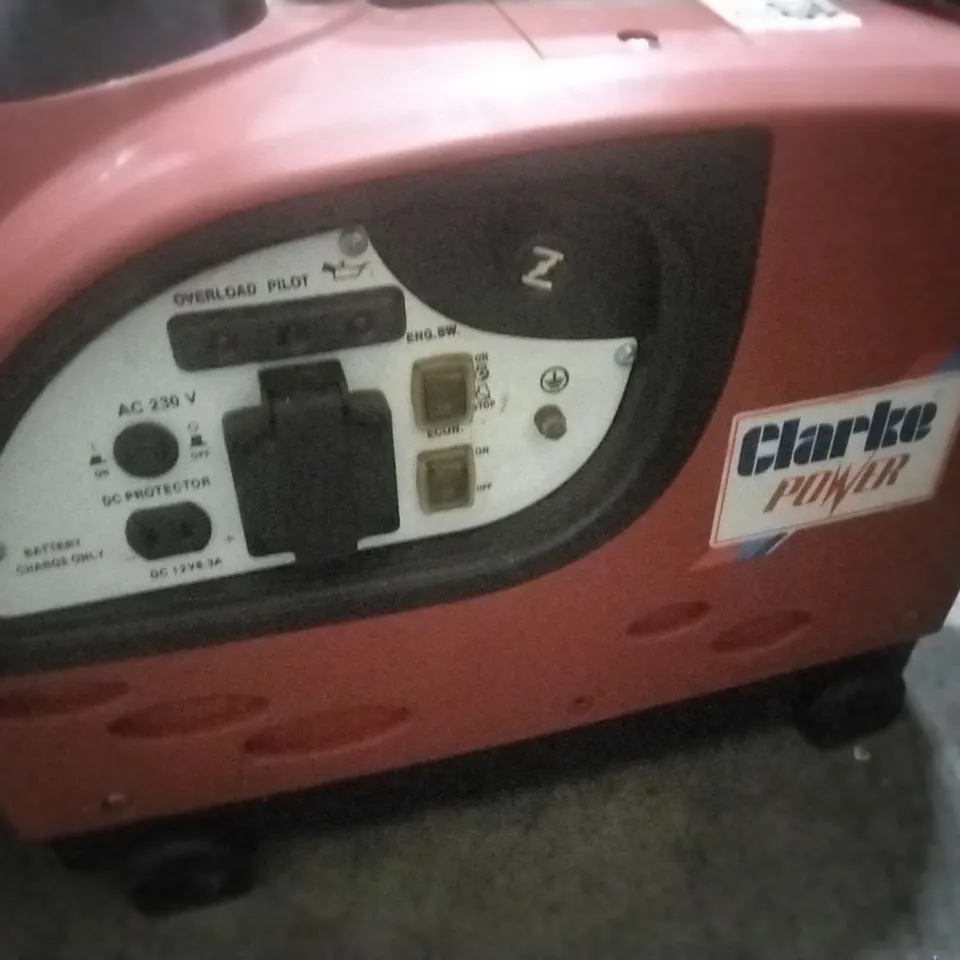 CLARKE IG1000 1KW INVERTER GENERATOR