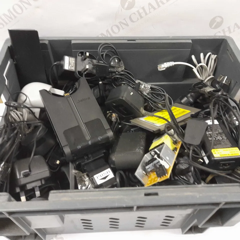 LARGE QUANTITY OF ASSORTED ELECTRICAL POWER LEADS, CHARGERS AND ACCESSORIES