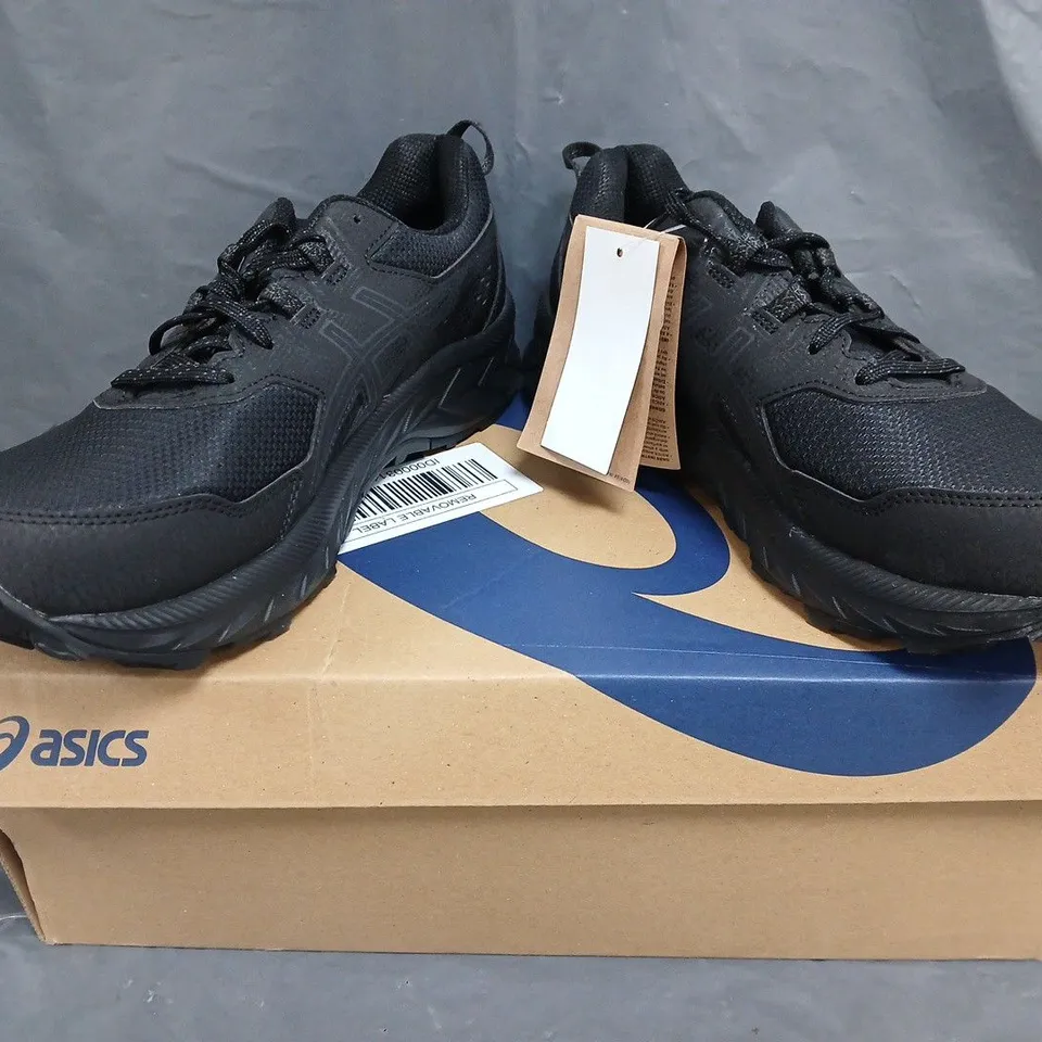 BOXED PAIR OF ASICS GEL-VENTURE 9 SHOES IN BLACK SIZE UK 9