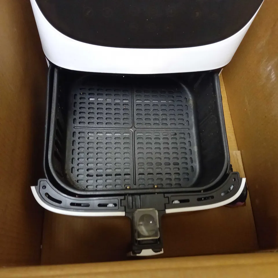 COSORI AIR FRYER MAX XL DIGITAL TOUCHSCREEN AIR FRYER OVEN - WHITE