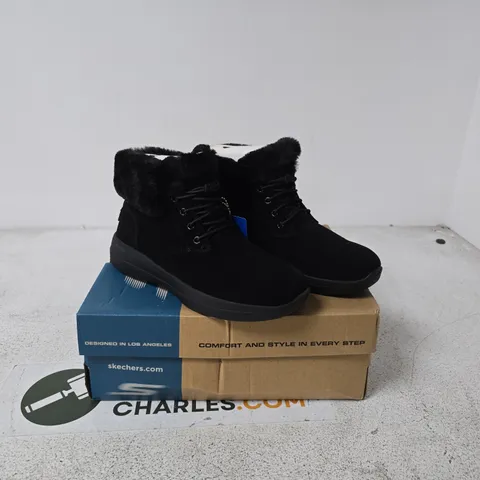 SKECHERS GOODYEAR BLACK GO WALK SIZE 6